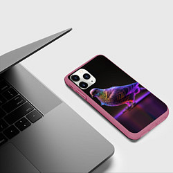 Чехол iPhone 11 Pro матовый Неоновый голубь, цвет: 3D-малиновый — фото 2