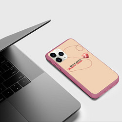 Чехол iPhone 11 Pro матовый Из песни Нойз МС: Друг к другу тянутся сердца, цвет: 3D-малиновый — фото 2