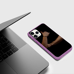 Чехол iPhone 11 Pro матовый Руки в темноте, цвет: 3D-фиолетовый — фото 2