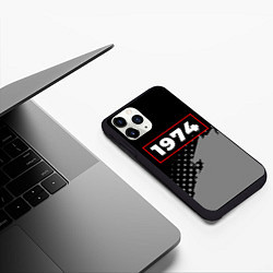 Чехол iPhone 11 Pro матовый 1974 - в красной рамке на темном, цвет: 3D-черный — фото 2