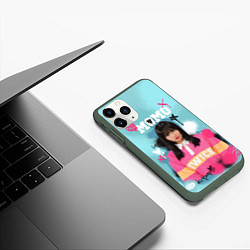 Чехол iPhone 11 Pro матовый K - pop Momo, цвет: 3D-темно-зеленый — фото 2