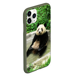 Чехол iPhone 11 Pro матовый Панда отдыхает в ванной, цвет: 3D-темно-зеленый — фото 2