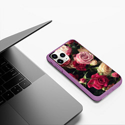 Чехол iPhone 11 Pro матовый Нежные кустовые розы, цвет: 3D-фиолетовый — фото 2