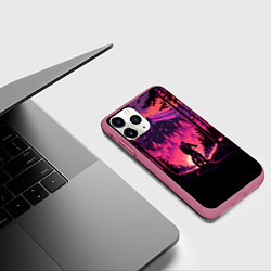 Чехол iPhone 11 Pro матовый Велопрогулка на закате, цвет: 3D-малиновый — фото 2