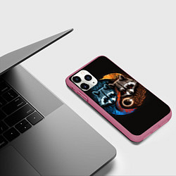 Чехол iPhone 11 Pro матовый Инь-янь еноты, цвет: 3D-малиновый — фото 2