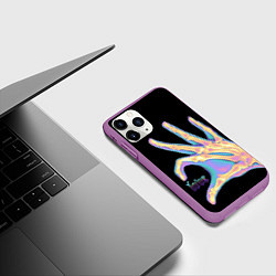 Чехол iPhone 11 Pro матовый Сердечко правой рукой - неоновый рентген, цвет: 3D-фиолетовый — фото 2