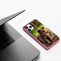 Чехол iPhone 11 Pro матовый Медвежонок красавец, цвет: 3D-малиновый — фото 2