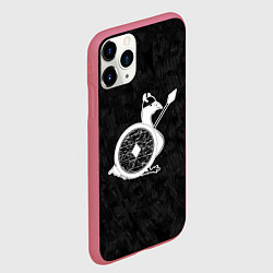 Чехол iPhone 11 Pro матовый Вооруженный гусь воин викинг, цвет: 3D-малиновый — фото 2