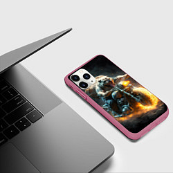 Чехол iPhone 11 Pro матовый Бульдог байкер на мотоцикле, цвет: 3D-малиновый — фото 2