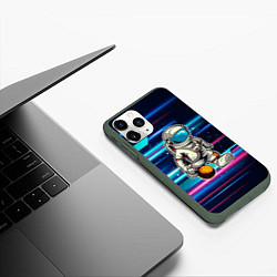 Чехол iPhone 11 Pro матовый Космонавт играет планетой как мячом, цвет: 3D-темно-зеленый — фото 2