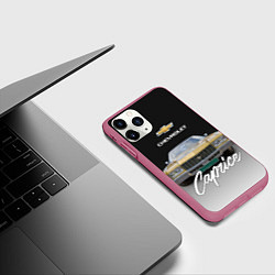 Чехол iPhone 11 Pro матовый Американская машина Chevrolet Caprice 70-х годов, цвет: 3D-малиновый — фото 2