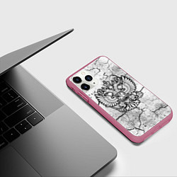 Чехол iPhone 11 Pro матовый Герб РФ - потресканная земля, цвет: 3D-малиновый — фото 2