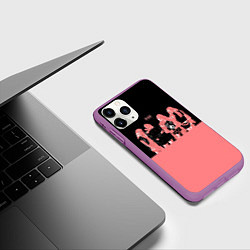 Чехол iPhone 11 Pro матовый BLACK PINK на черно-розовом, цвет: 3D-фиолетовый — фото 2