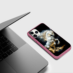 Чехол iPhone 11 Pro матовый Конь Белая молния, цвет: 3D-малиновый — фото 2