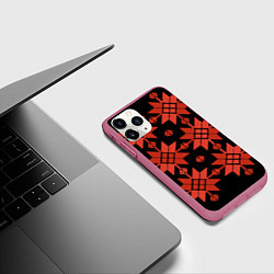 Чехол iPhone 11 Pro матовый Удмуртский - вертикаль black, цвет: 3D-малиновый — фото 2