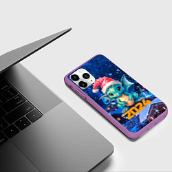 Чехол iPhone 11 Pro матовый Новогодний дракон 2024, цвет: 3D-фиолетовый — фото 2