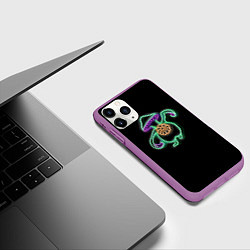 Чехол iPhone 11 Pro матовый Неоновый танцующий гриб, цвет: 3D-фиолетовый — фото 2