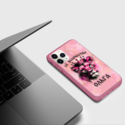 Чехол iPhone 11 Pro матовый Её величество Ольга - львица, цвет: 3D-малиновый — фото 2