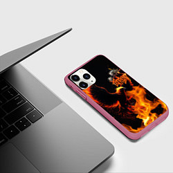 Чехол iPhone 11 Pro матовый Феникс ария, цвет: 3D-малиновый — фото 2