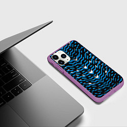 Чехол iPhone 11 Pro матовый Агрессивный чёрно-синий паттерн, цвет: 3D-фиолетовый — фото 2