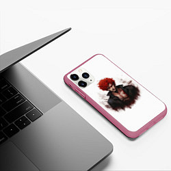 Чехол iPhone 11 Pro матовый Красноволосый парень со шрамами, цвет: 3D-малиновый — фото 2