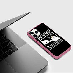 Чехол iPhone 11 Pro матовый Лучшие друзья человек икот, цвет: 3D-малиновый — фото 2