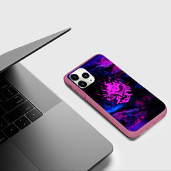 Чехол iPhone 11 Pro матовый Cyberpunk неоновые краски, цвет: 3D-малиновый — фото 2