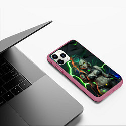 Чехол iPhone 11 Pro матовый Девушка киберпанк в зеленом свете, цвет: 3D-малиновый — фото 2