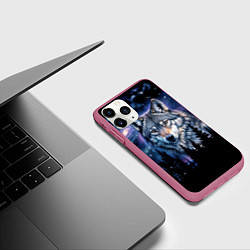 Чехол iPhone 11 Pro матовый Волк и черный лес - звездная ночь - галактика, цвет: 3D-малиновый — фото 2