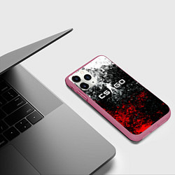 Чехол iPhone 11 Pro матовый CSGO брызги красок, цвет: 3D-малиновый — фото 2