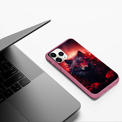 Чехол iPhone 11 Pro матовый Волчица и розы, цвет: 3D-малиновый — фото 2