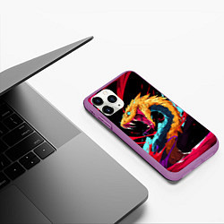 Чехол iPhone 11 Pro матовый Злая желтая змея, цвет: 3D-фиолетовый — фото 2