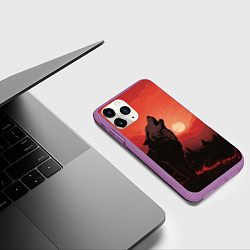 Чехол iPhone 11 Pro матовый Волк воет на луну, цвет: 3D-фиолетовый — фото 2