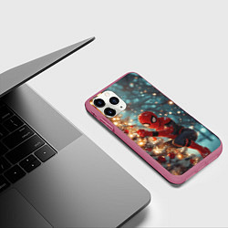 Чехол iPhone 11 Pro матовый Человек паук на новогодней елке, цвет: 3D-малиновый — фото 2
