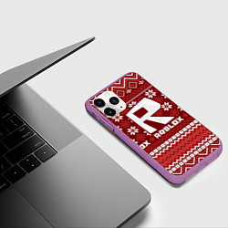 Чехол iPhone 11 Pro матовый Новогодний свитер ugly Roblox, цвет: 3D-фиолетовый — фото 2