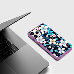 Чехол iPhone 11 Pro матовый Сине-белые цветы на чёрном фоне, цвет: 3D-фиолетовый — фото 2