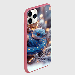 Чехол iPhone 11 Pro матовый Синяя змея в снежной елке, цвет: 3D-малиновый — фото 2