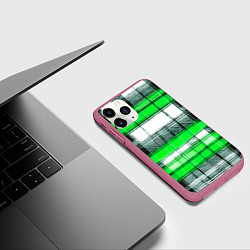 Чехол iPhone 11 Pro матовый Чёрные полосы на зелёном-белом фоне, цвет: 3D-малиновый — фото 2