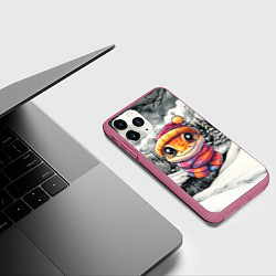 Чехол iPhone 11 Pro матовый Забавная милая змейка 2025, цвет: 3D-малиновый — фото 2