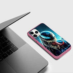 Чехол iPhone 11 Pro матовый Venom in metropolis - ai art neon fantasy, цвет: 3D-малиновый — фото 2