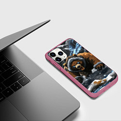 Чехол iPhone 11 Pro матовый Злой русский медведь, цвет: 3D-малиновый — фото 2
