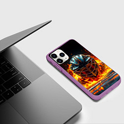 Чехол iPhone 11 Pro матовый Голкипер в огне, цвет: 3D-фиолетовый — фото 2