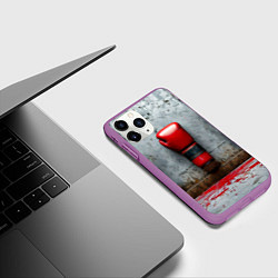 Чехол iPhone 11 Pro матовый Кикбоксеркие перчатки на сером, цвет: 3D-фиолетовый — фото 2