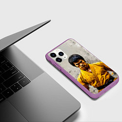 Чехол iPhone 11 Pro матовый Брюс Ли на сером, цвет: 3D-фиолетовый — фото 2