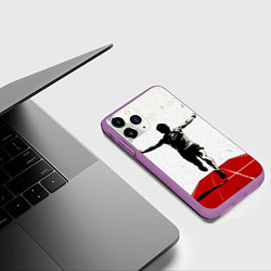 Чехол iPhone 11 Pro матовый Прыжок в длину на белом, цвет: 3D-фиолетовый — фото 2