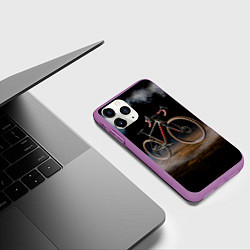 Чехол iPhone 11 Pro матовый Циклокроссовый велосипед в дыму, цвет: 3D-фиолетовый — фото 2