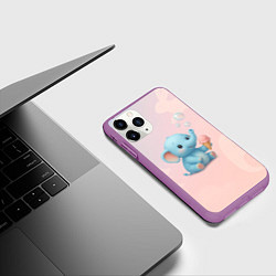 Чехол iPhone 11 Pro матовый Маленький слоненок с мороженым пускает пузыри, цвет: 3D-фиолетовый — фото 2