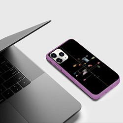 Чехол iPhone 11 Pro матовый Ученые совы осенью в лесу, цвет: 3D-фиолетовый — фото 2