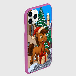 Чехол iPhone 11 Pro матовый Лошадка распаковывает новогодний подарок, цвет: 3D-фиолетовый — фото 2