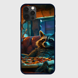 Чехол для iPhone 12 Pro Max Енот с пиццей на диване, цвет: 3D-черный